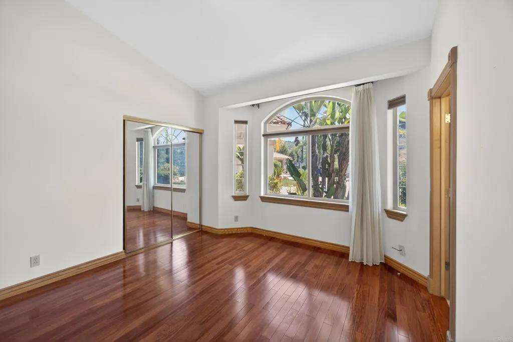 https://cdn.realtyfeed.com/cdn/127/306736879/b89e83a29ba5bf6eea58ca11251c0ca8.webp