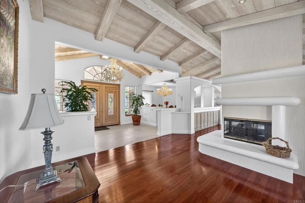 https://cdn.realtyfeed.com/cdn/127/306736879/cfe8449378f6d722543a56d9a2f98088.webp