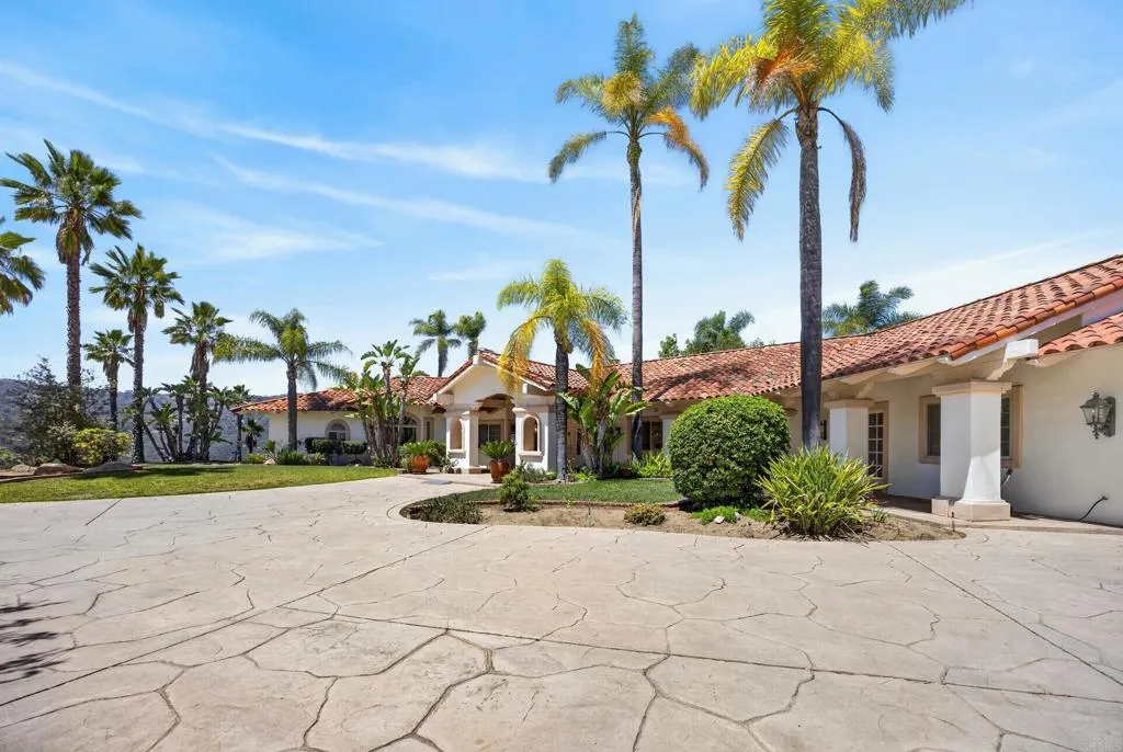 https://cdn.realtyfeed.com/cdn/127/306736879/d91440d4a0e87c33e7730532bf572301.webp