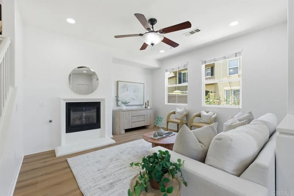 https://cdn.realtyfeed.com/cdn/127/306736882/13512be04a74182fd7df98147518aaab.webp