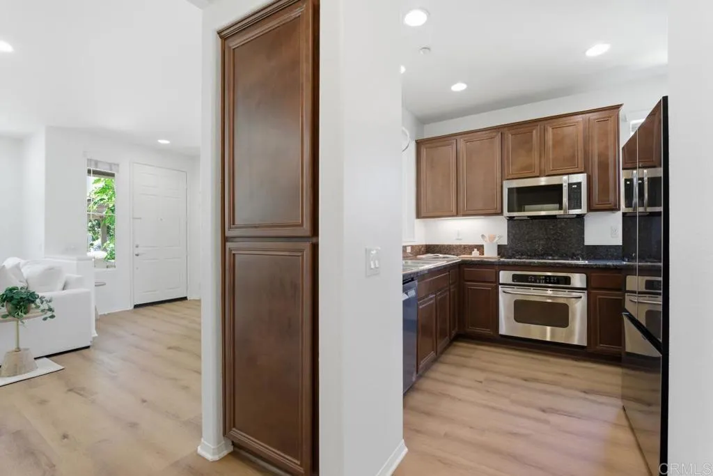 https://cdn.realtyfeed.com/cdn/127/306736882/891a2b7fd89cfd4bc74b92e07fddc3f5.webp