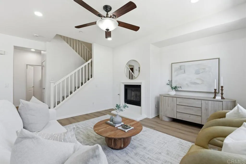 https://cdn.realtyfeed.com/cdn/127/306736882/932a90a689985f6a5e474e4dbfd21cbf.webp