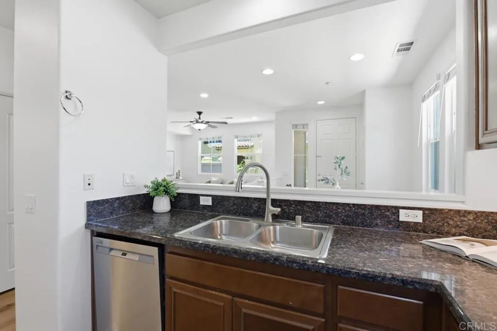 https://cdn.realtyfeed.com/cdn/127/306736882/a9bcf6ddfbdda10509481affdbbd8061.webp