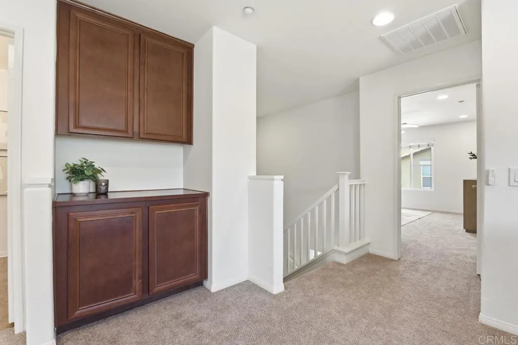 https://cdn.realtyfeed.com/cdn/127/306736882/ced6aec8e455697ef3db55c3a97bbc05.webp