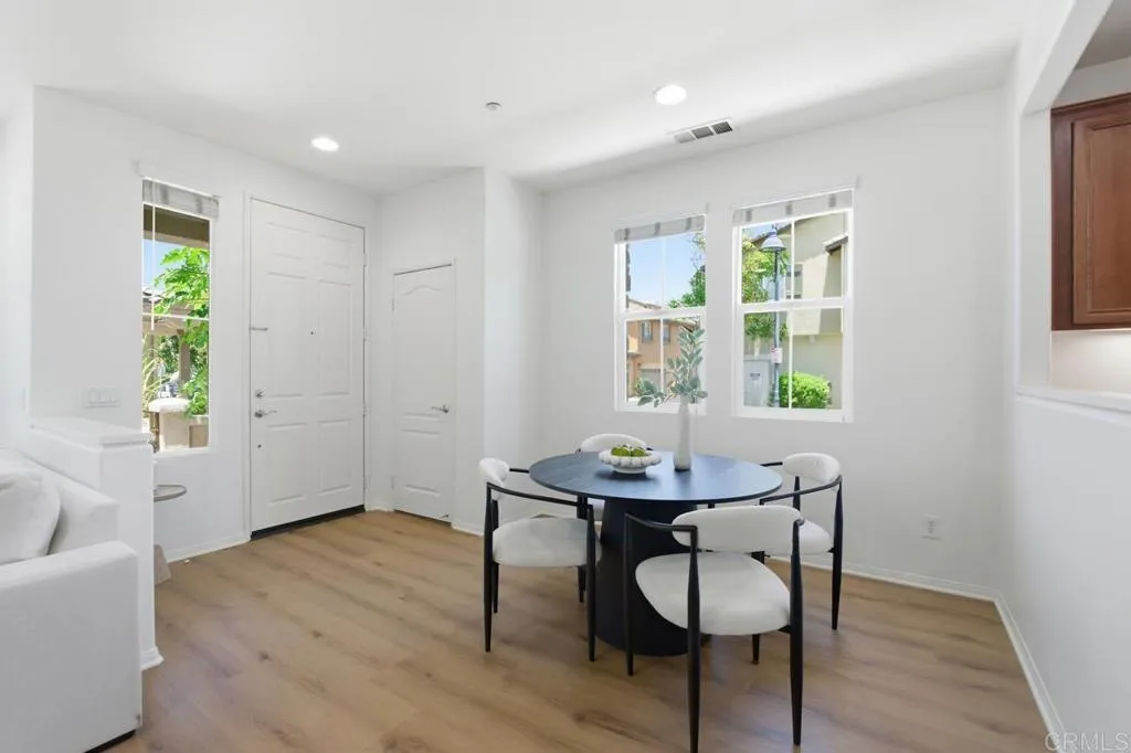https://cdn.realtyfeed.com/cdn/127/306736882/ed866410c6403d09d72faa346768829a.webp