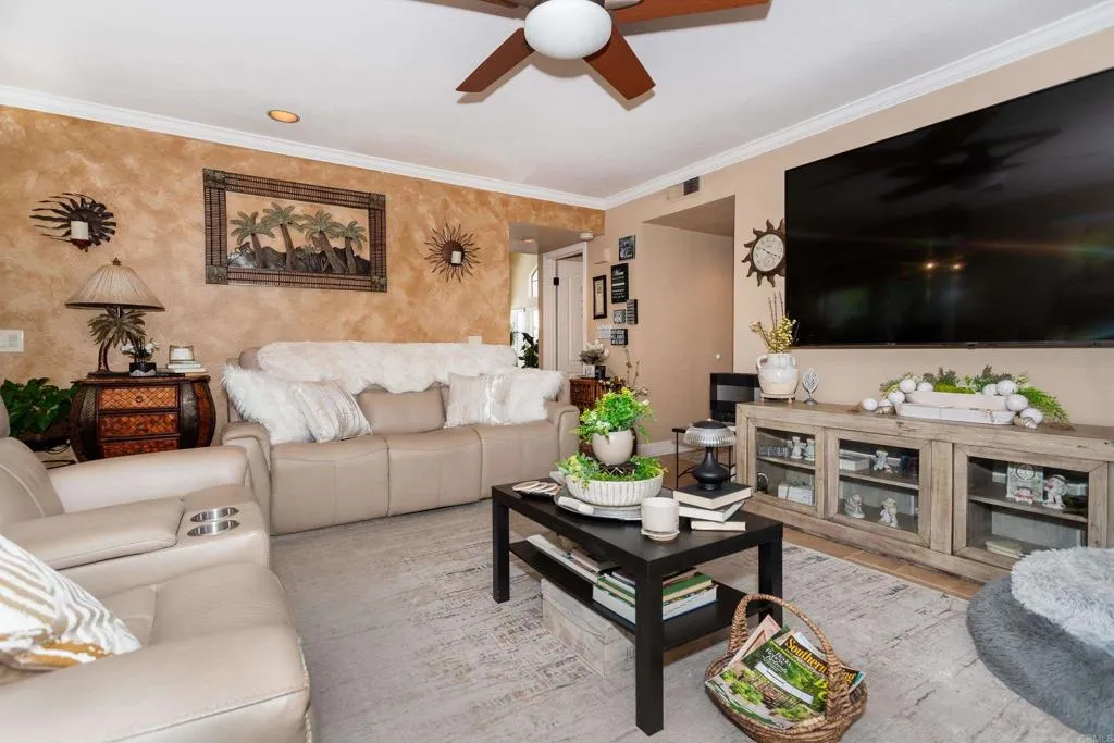 https://cdn.realtyfeed.com/cdn/127/306736886/5e5c0d3f2ad76bfcf90024da5ccdc5c8.webp