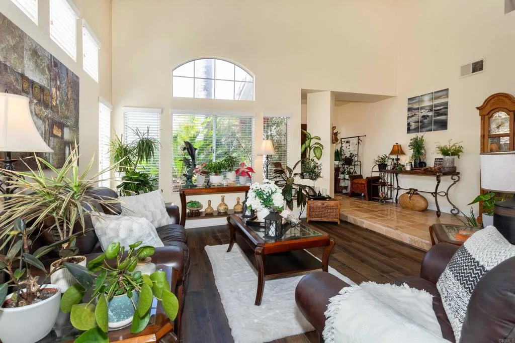 https://cdn.realtyfeed.com/cdn/127/306736886/d945de2871455010c0822337598ca500.webp