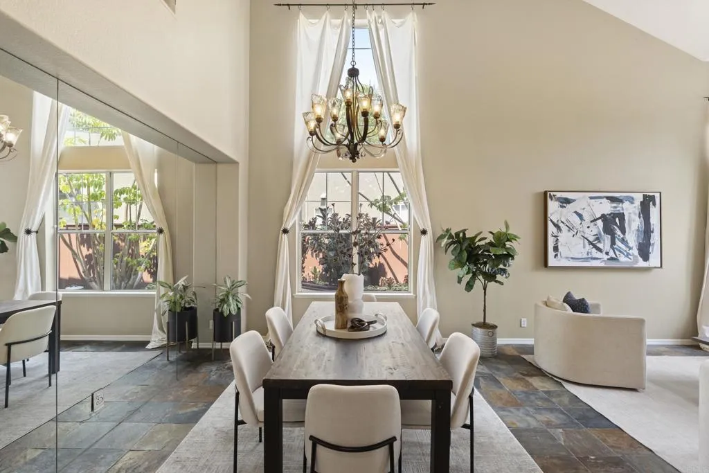 https://cdn.realtyfeed.com/cdn/127/306736895/1c68d91959d1308a89fbf8b49a89d3e7.webp