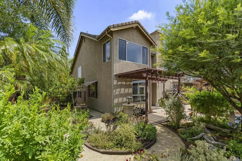 https://cdn.realtyfeed.com/cdn/127/306736895/2b11059de3bca90f02bce0d77ac800ea.webp