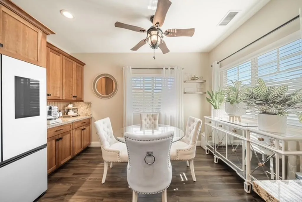 https://cdn.realtyfeed.com/cdn/127/306736922/5645990a08e8390529009a535e452ec2.webp