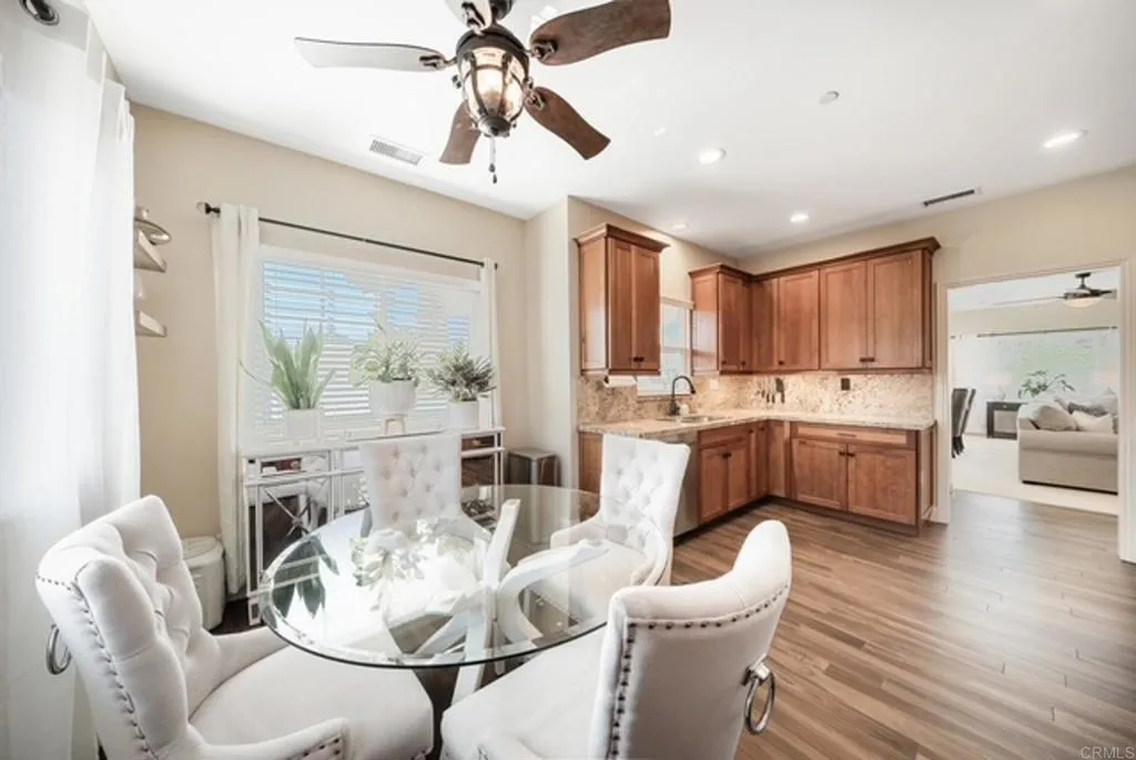 https://cdn.realtyfeed.com/cdn/127/306736922/61ef3ae7c21f4f452dc13e350734a0ed.webp