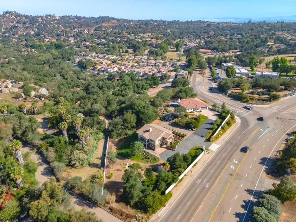 https://cdn.realtyfeed.com/cdn/127/306736922/6281eafb53dd27075e4cef16e938c99f.webp