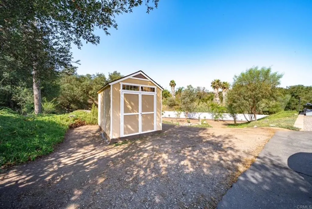 https://cdn.realtyfeed.com/cdn/127/306736922/875a11591dbc4b62d4cbea7ff63b2340.webp