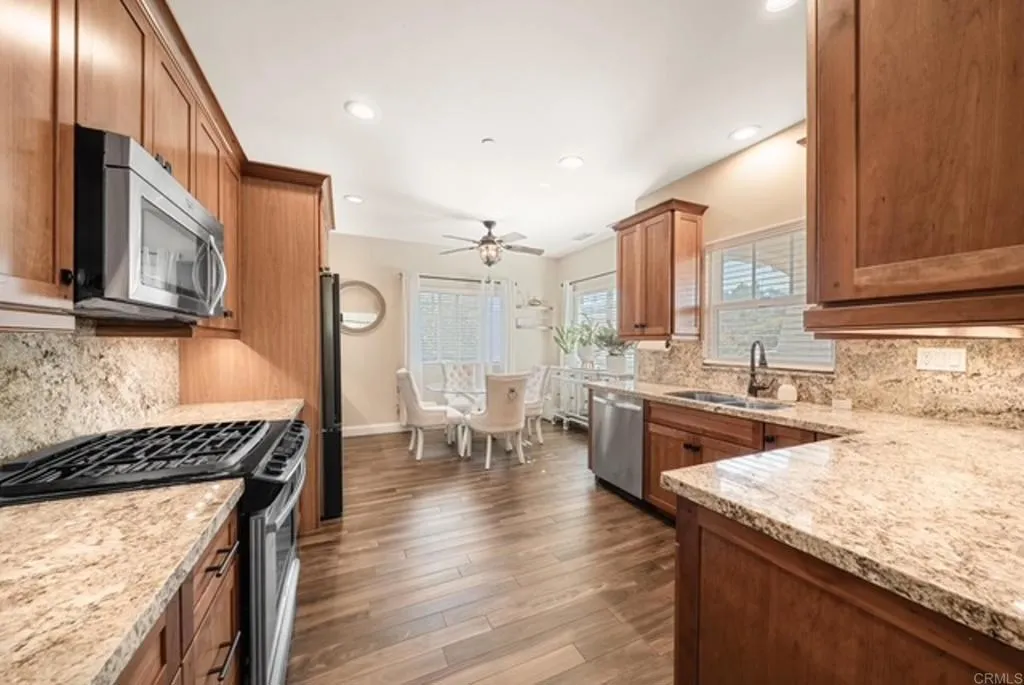 https://cdn.realtyfeed.com/cdn/127/306736922/ecd522a6b31545bc067d72808607881f.webp