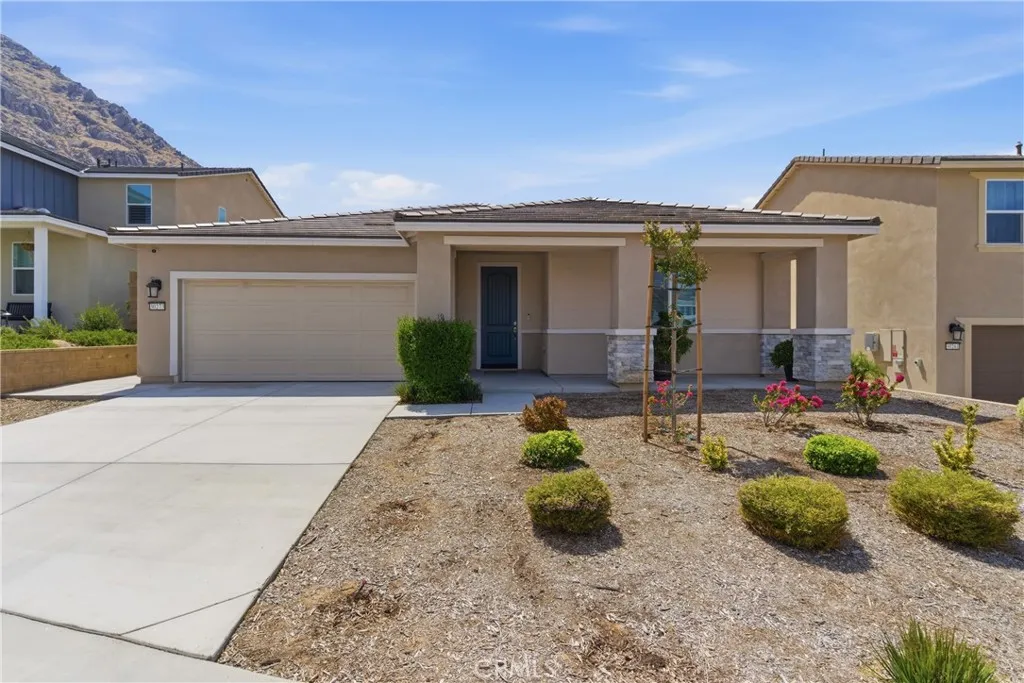 Menifee, CA 92585