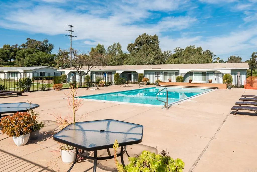 https://cdn.realtyfeed.com/cdn/127/306737053/9b6108e8953f292508ef9c13383967cd.webp
