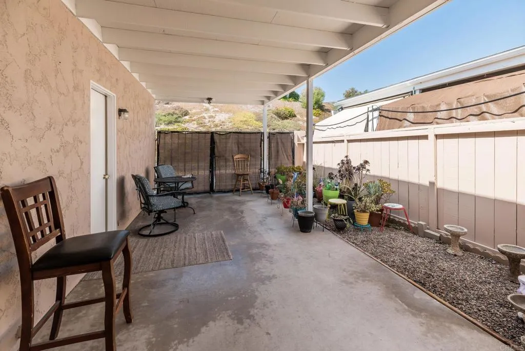 https://cdn.realtyfeed.com/cdn/127/306737053/9f142c11c4dba4ff34c6ea7402be5c99.webp