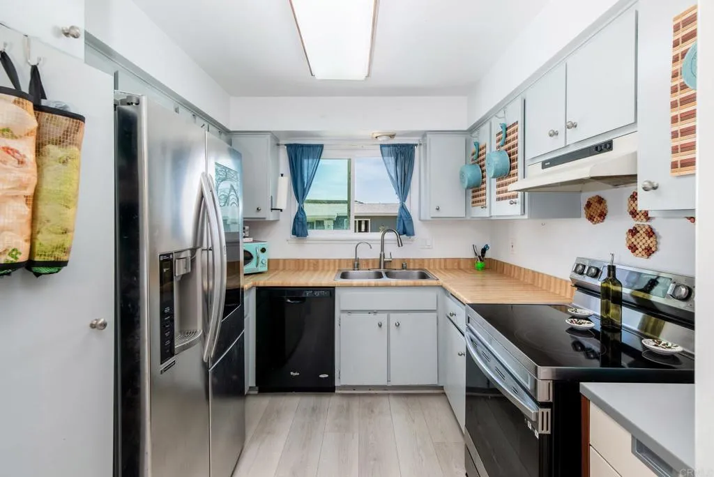 https://cdn.realtyfeed.com/cdn/127/306737053/b2c278d1f6a52fbdaf90594ee26767e6.webp