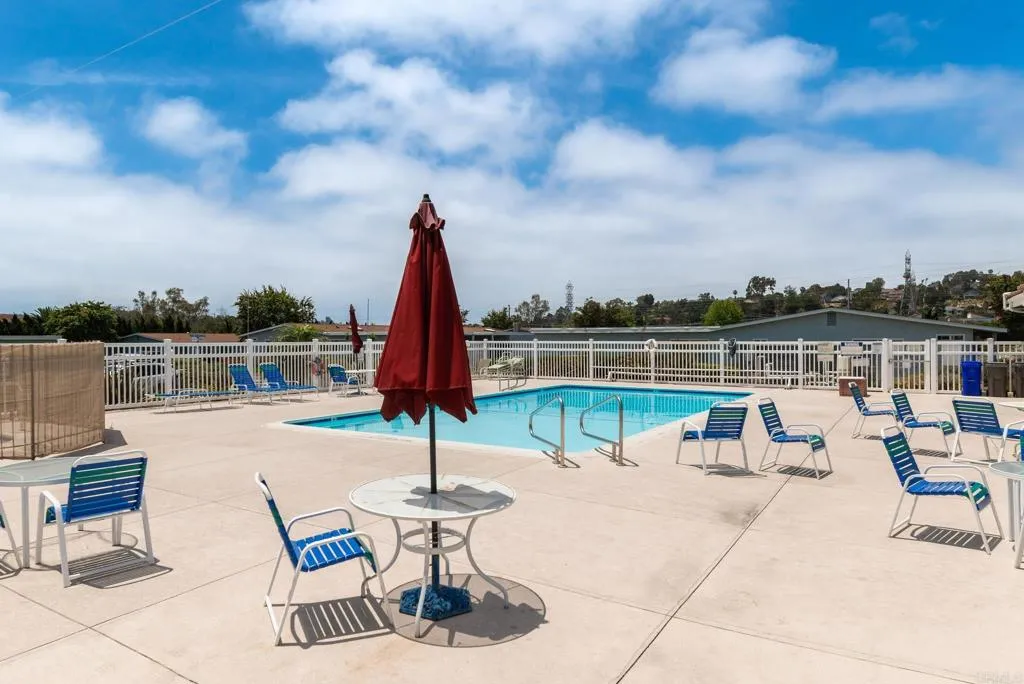 https://cdn.realtyfeed.com/cdn/127/306737053/c682292b78ac37ae66ff37cc35b7e177.webp