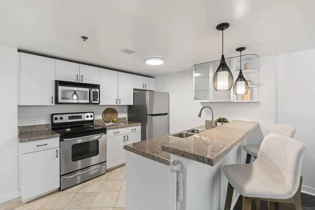 https://cdn.realtyfeed.com/cdn/127/306737057/6d99c88f4719063e01e04d0b4cd7fbe5.webp