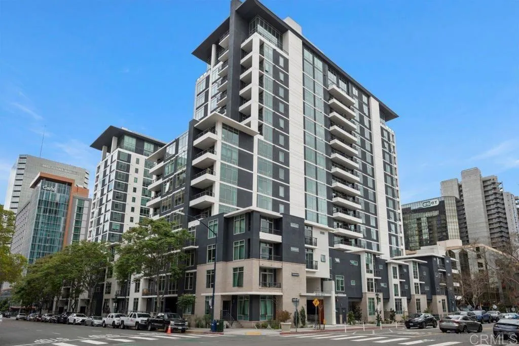 https://cdn.realtyfeed.com/cdn/127/306737057/7979677da13a545241504bb6a5ee6c59.webp