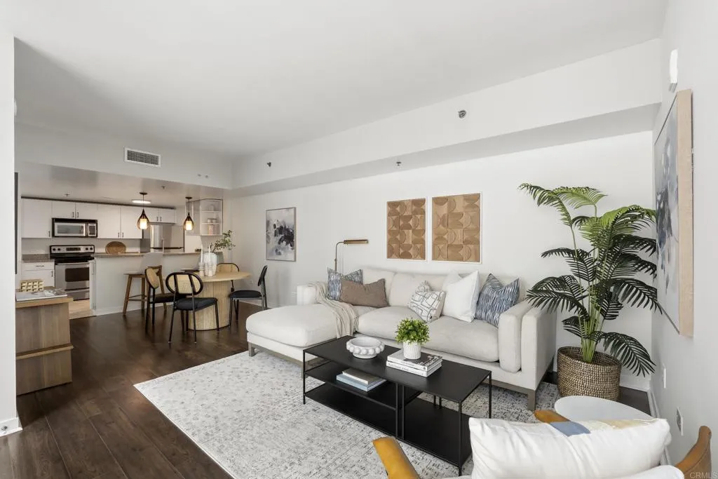 https://cdn.realtyfeed.com/cdn/127/306737057/94775f727467bef543bfc28a7dab1d12.webp