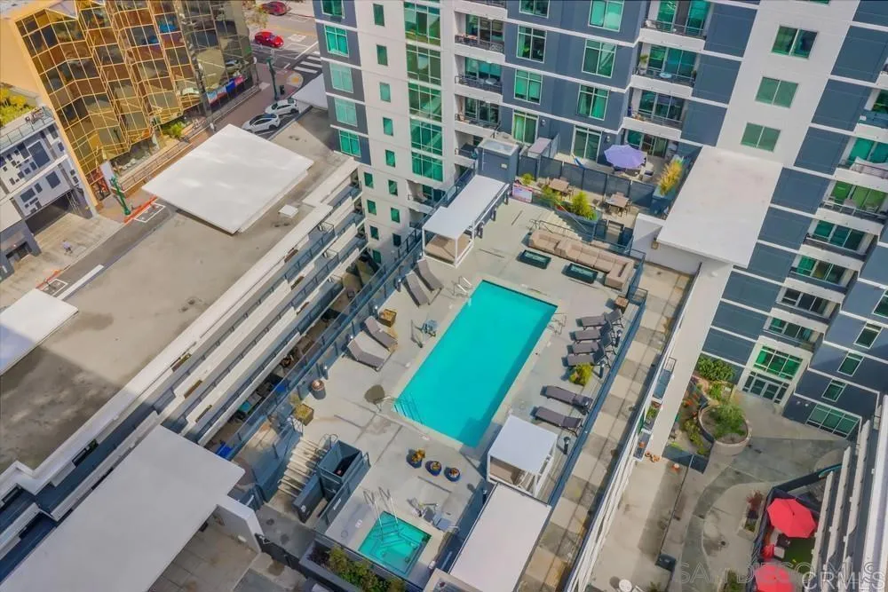 https://cdn.realtyfeed.com/cdn/127/306737057/e0874532cd31a730affe8f8da799abdb.webp