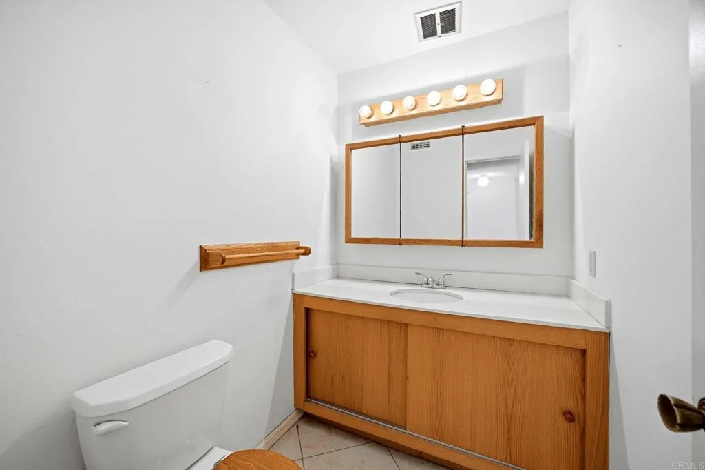 https://cdn.realtyfeed.com/cdn/127/306737080/4becb502c14bb24018e1b740d611bc36.webp