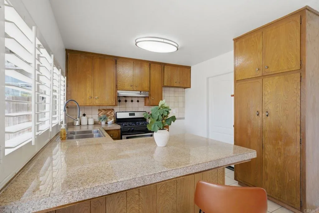https://cdn.realtyfeed.com/cdn/127/306737081/63955b328a6d074ae2068bc2975cb656.webp