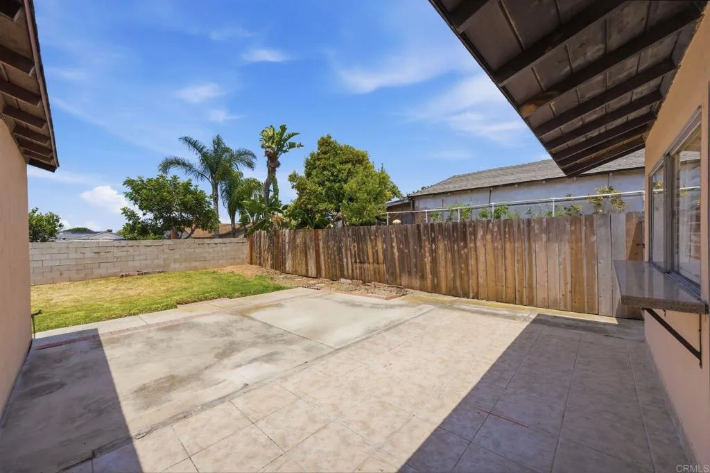https://cdn.realtyfeed.com/cdn/127/306737081/7e193fee441829ef87987e429cd74339.webp