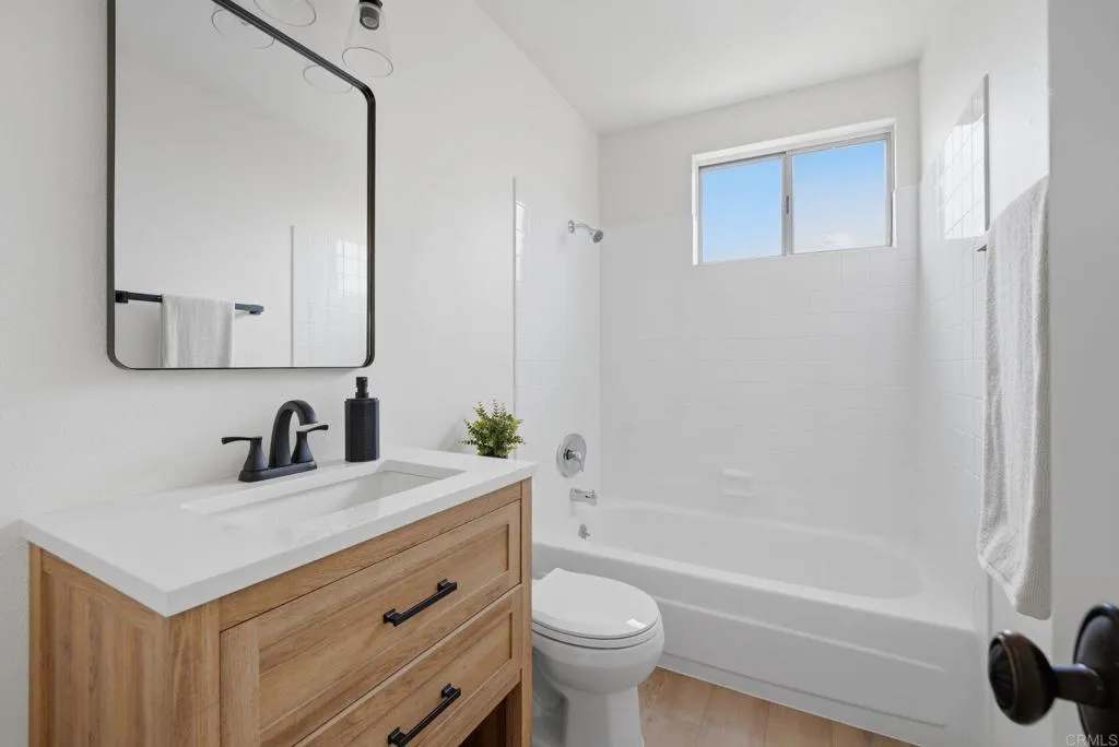 https://cdn.realtyfeed.com/cdn/127/306737081/89cba6856f9e25e51c57a76f90a77b6d.webp