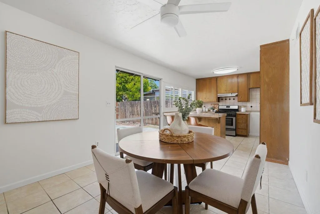 https://cdn.realtyfeed.com/cdn/127/306737081/a1a1809b38f6eb0233beba0f10989a95.webp