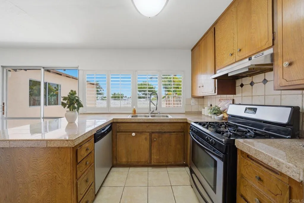 https://cdn.realtyfeed.com/cdn/127/306737081/ab973becdd1ef2748cbf3482dd7a2124.webp