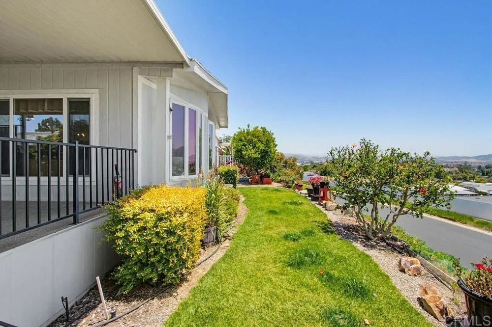 https://cdn.realtyfeed.com/cdn/127/306737101/368f6d4e221d4f92eaa0458d7c02905c.webp