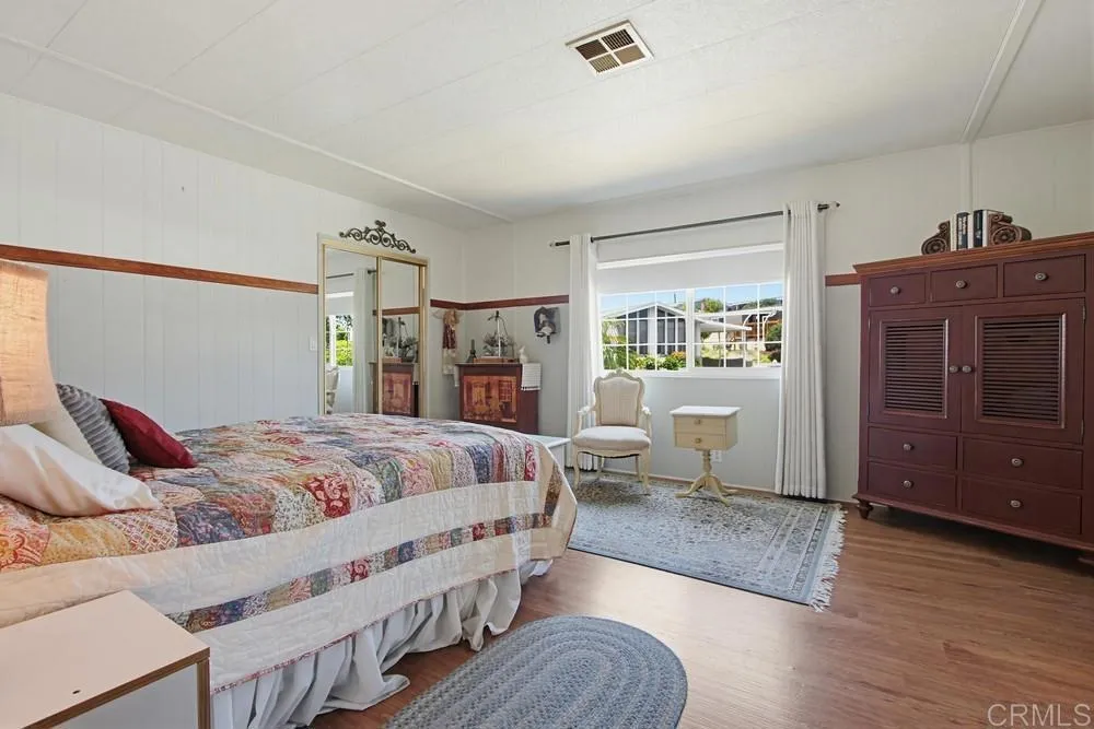 https://cdn.realtyfeed.com/cdn/127/306737101/384f56c39796c4034a072f6dac0a8fd5.webp
