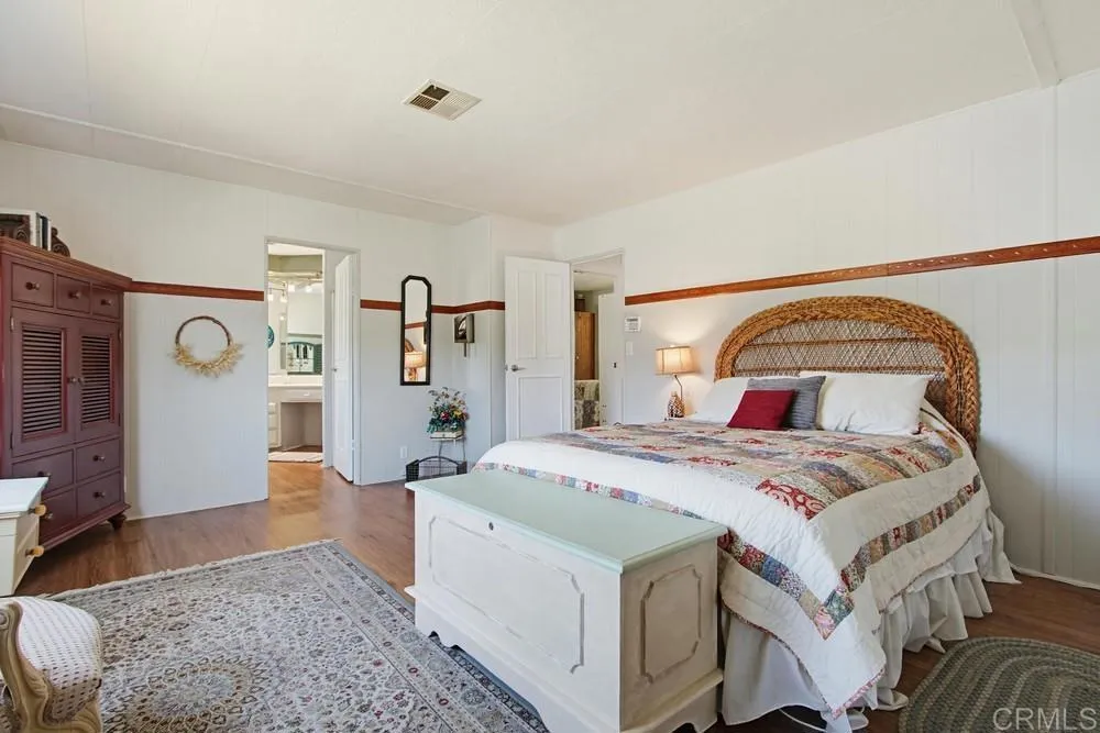 https://cdn.realtyfeed.com/cdn/127/306737101/465455e19a03e3d9e186602e32f344a6.webp