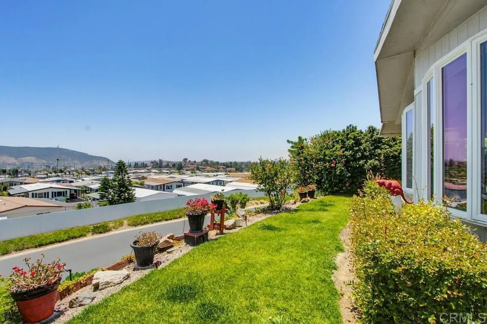 https://cdn.realtyfeed.com/cdn/127/306737101/aaad0fc6cb83c2f542e85c7306f38b12.webp