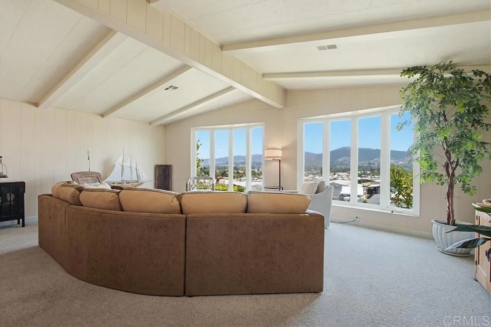https://cdn.realtyfeed.com/cdn/127/306737101/c7dff5109d225622578e8b5b5b6c11e6.webp