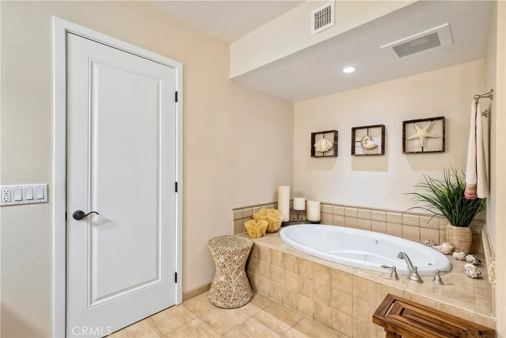 Photo #20: OC26123126 Listing: Photo #20