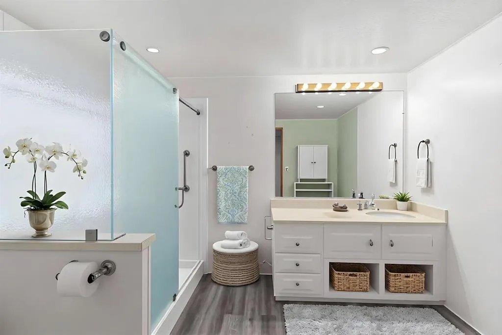 https://cdn.realtyfeed.com/cdn/127/306737172/03512730e40d354788391d55fc917e43.webp