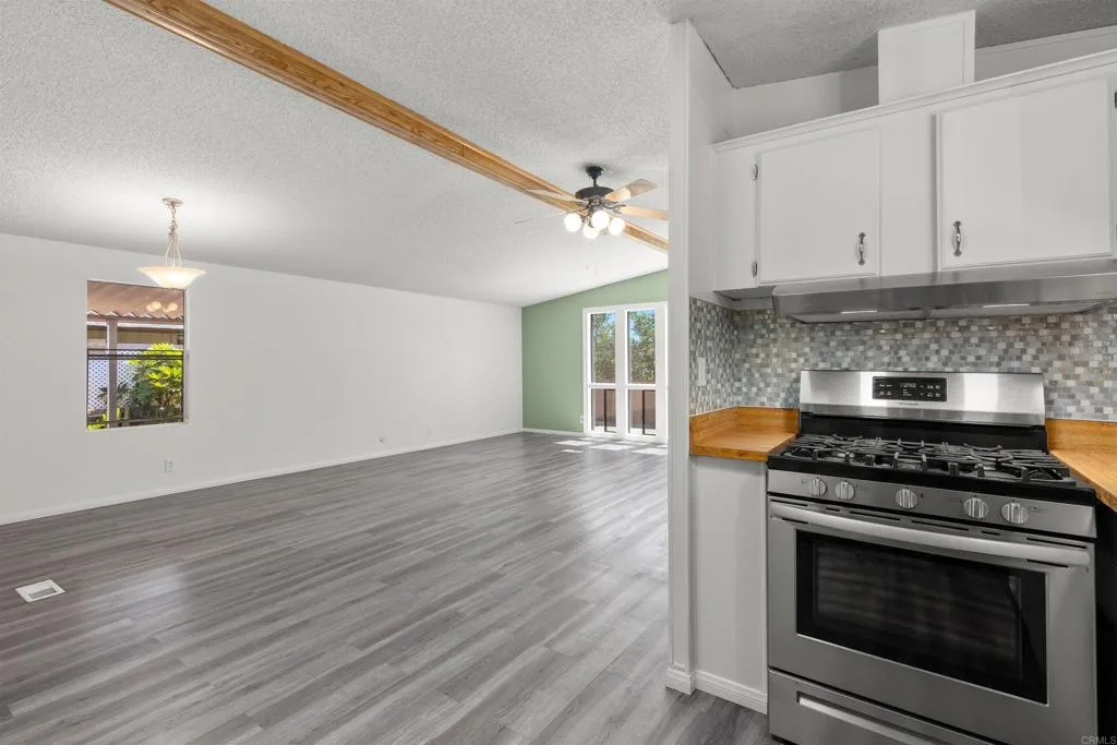 https://cdn.realtyfeed.com/cdn/127/306737172/610ac7ee6a724952aaee69f9a7fe42ad.webp