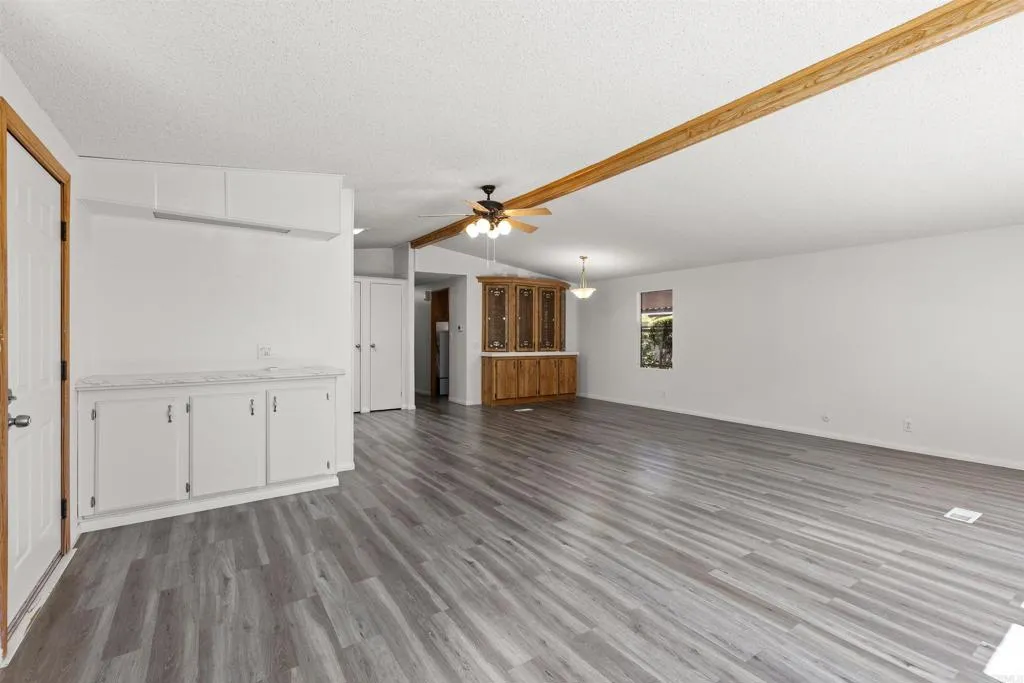 https://cdn.realtyfeed.com/cdn/127/306737172/d09cc3872555576487db8e6fcb7cb619.webp