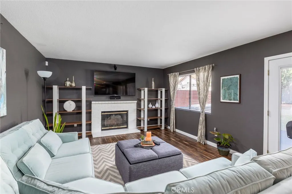 https://cdn.realtyfeed.com/cdn/127/306737235/3a9ffb76879709ba471af28f95c320e7.webp
