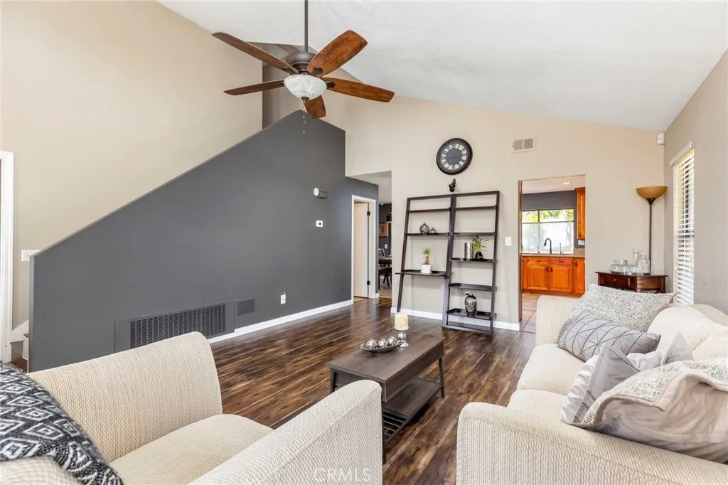 https://cdn.realtyfeed.com/cdn/127/306737235/7d9a477fd01b051cf2f6069210fcd087.webp