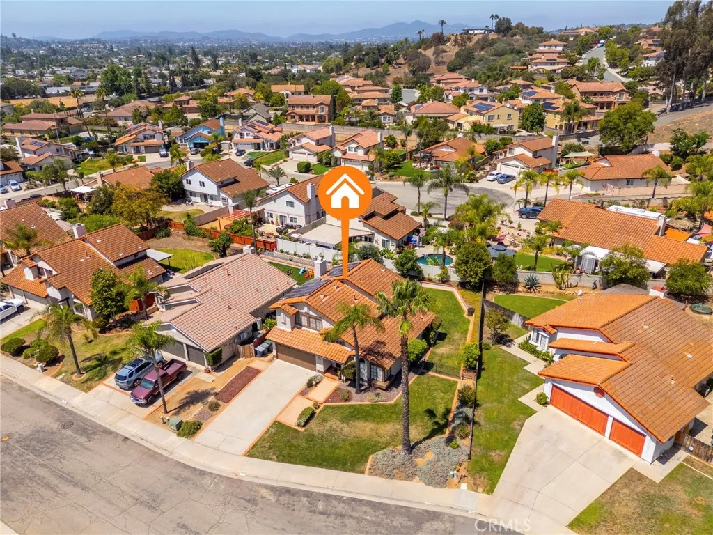 https://cdn.realtyfeed.com/cdn/127/306737235/b71a57099dd3b1277b330bc836084f13.webp