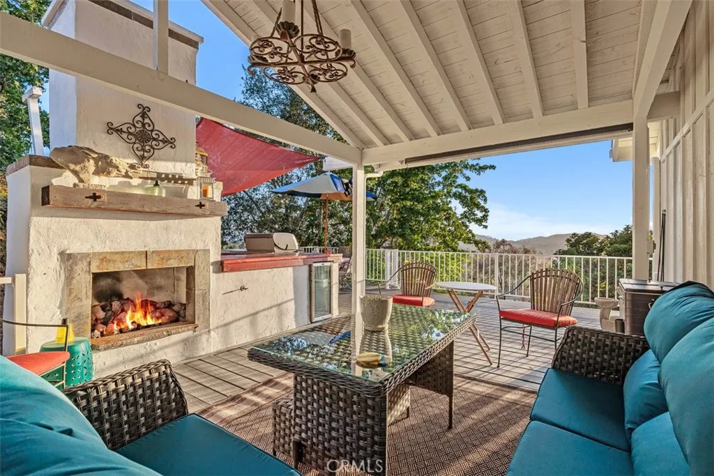 https://cdn.realtyfeed.com/cdn/127/306737240/ca624ea57a264451aa90be4491045610.webp