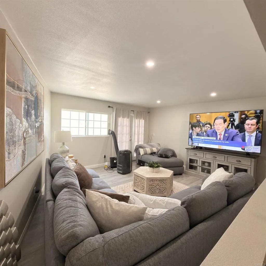 https://cdn.realtyfeed.com/cdn/127/306737244/90fb525e3b4574d1c739723cd21d378e.webp