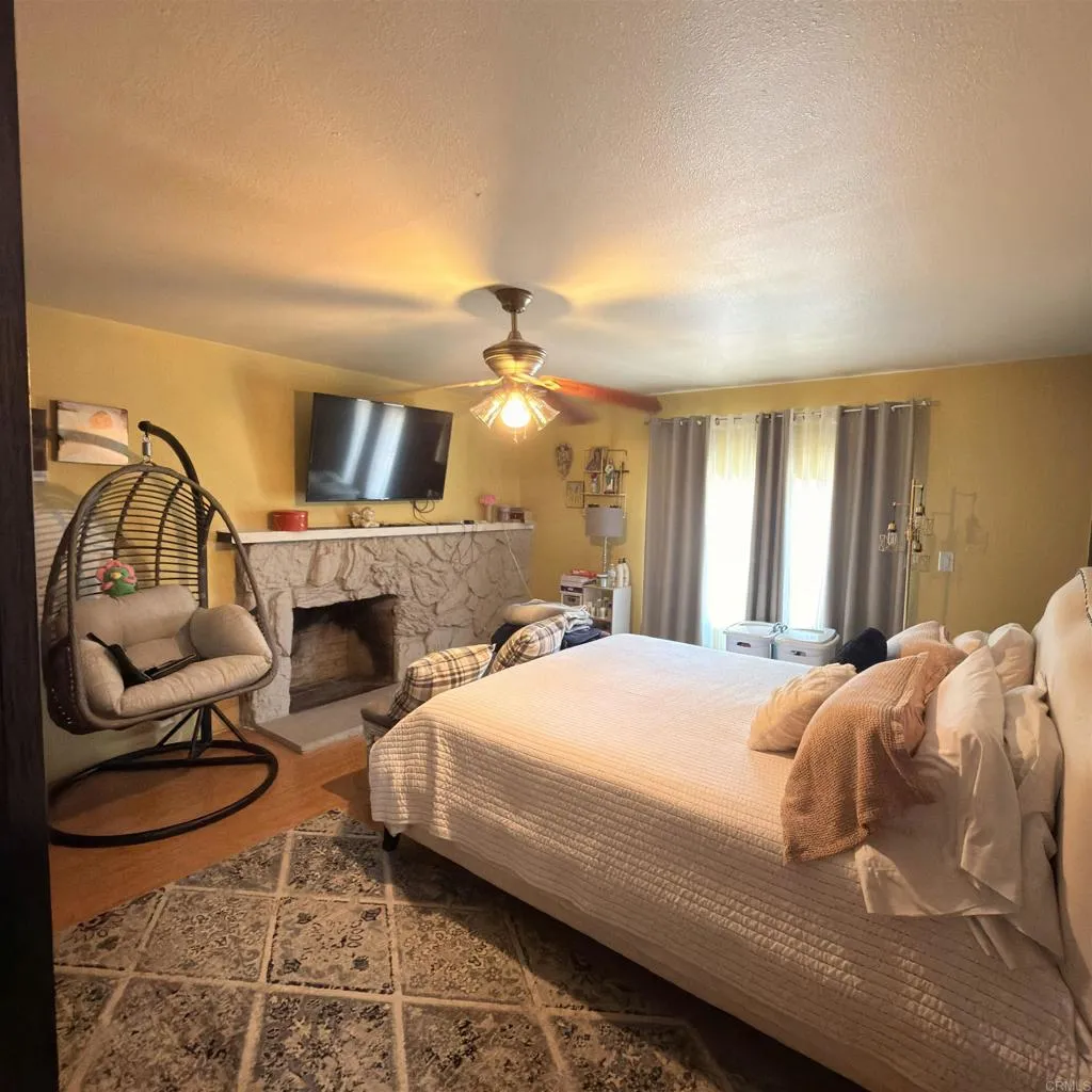 https://cdn.realtyfeed.com/cdn/127/306737244/dcd793582aeb54d2ed0476e7c950a9bd.webp