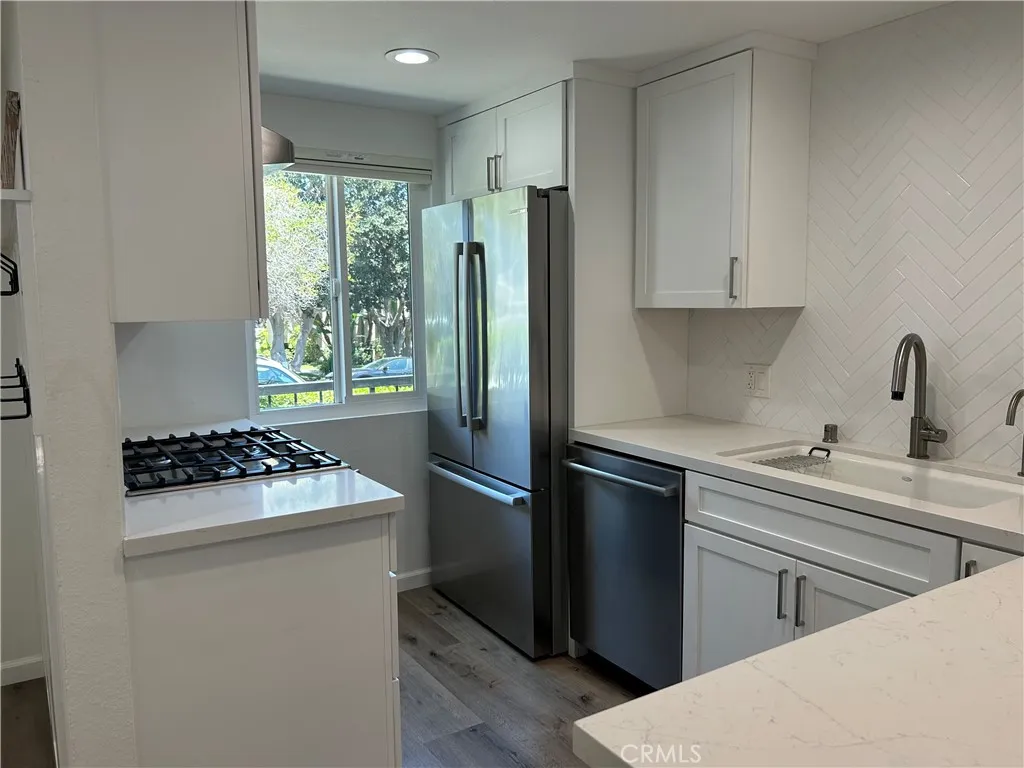 Photo #4: OC26119601 Listing: Photo #4