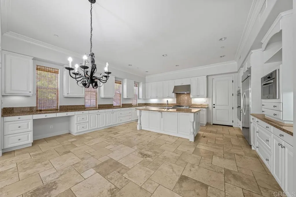 https://cdn.realtyfeed.com/cdn/127/306737350/1e11ab16c28b8d49dfa95d995038b41e.webp